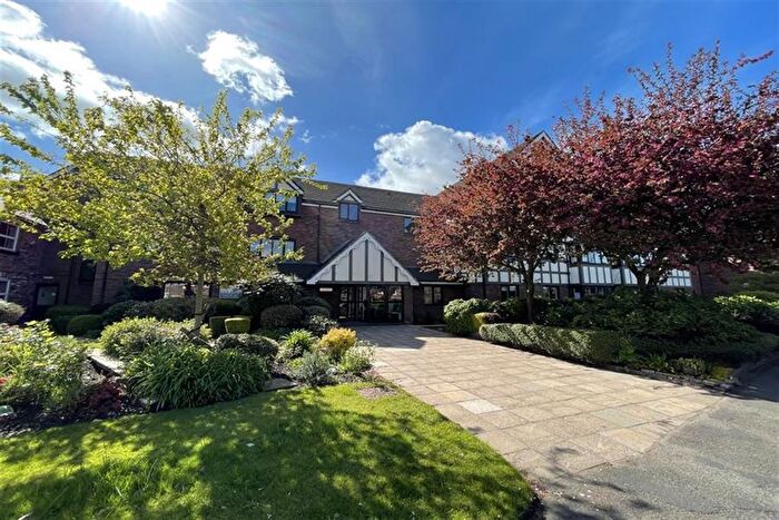 1 Bedroom Flat For Sale In Ash Court, King Edward Road, Knutsford, WA16