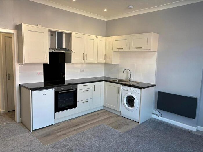 1 Bedroom Flat To Rent In Cecil Road, Bournemouth, BH5