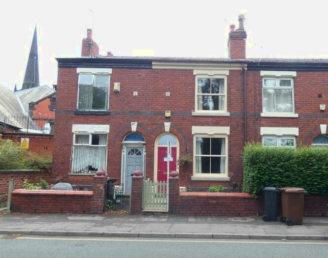 2 Bedroom Mews To Rent In Bramhall LaneDavenportStockport, SK2