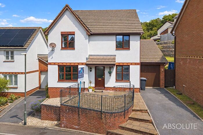 4 Bedroom Detached House For Sale In Barn Owl Close, Torquay, TQ2