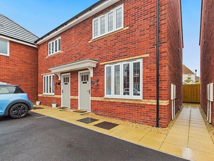 2 Bedroom Semi-Detached House For Sale In Highbridge, TA9