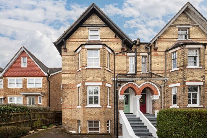 2 Bedroom Flat To Rent In Strafford Road, Twickenham, TW1