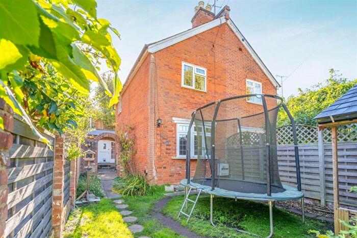 2 Bedroom Semi-Detached House For Sale In Exchange Road, Sunninghill, SL5