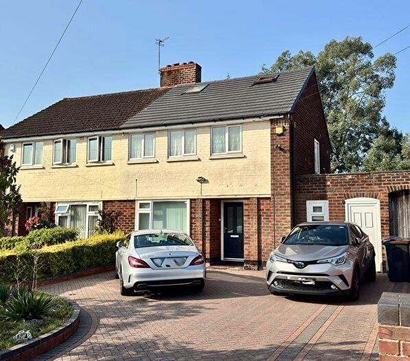 3 Bedroom Semi-Detached House For Sale In Windyridge Road, Sutton Coldfield, B76