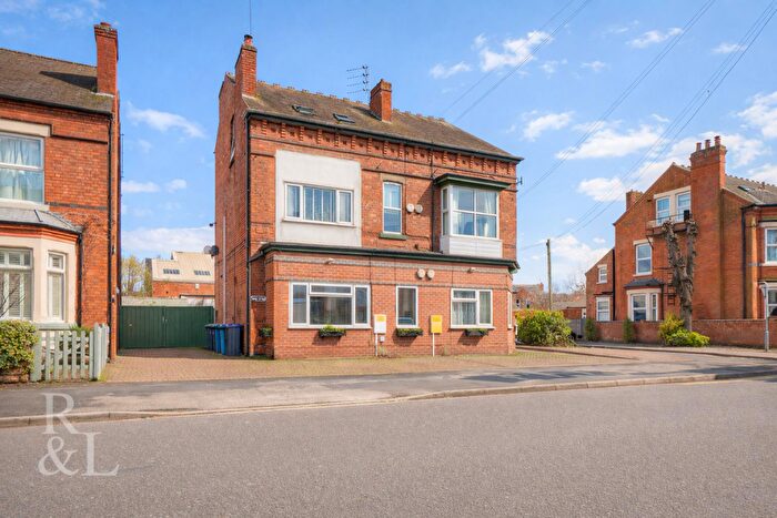 1 Bedroom Flat For Sale In Trent Boulevard, West Bridgford, Nottingham, NG2