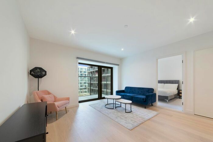 2 Bedroom Flat To Rent In Docker Building, Riverscape, London, E16