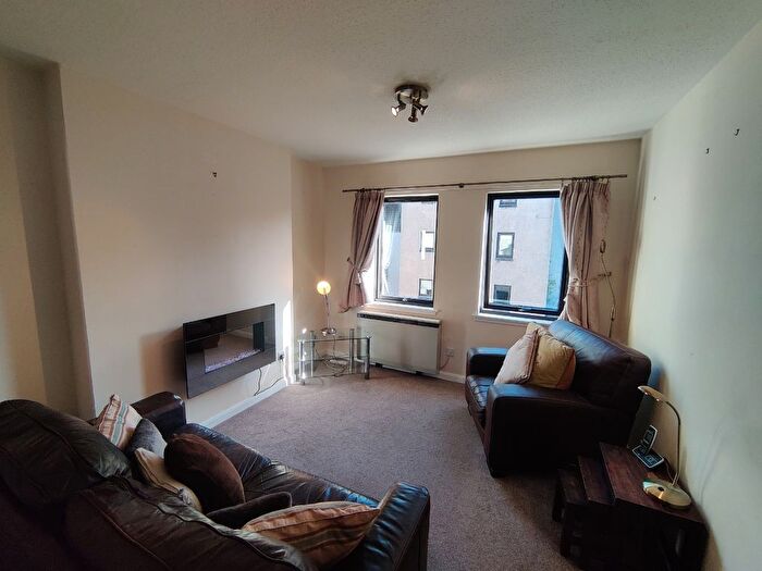 2 Bedroom Flat To Rent In Sandport, Leith, Edinburgh, EH6