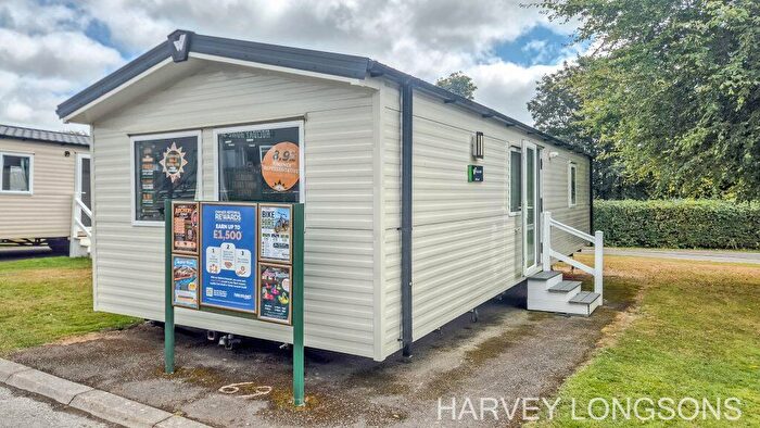 2 Bedroom Park Home For Sale In Stowford Farm Meadows, EX34