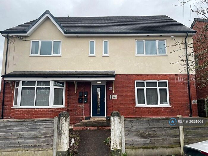 1 Bedroom Flat To Rent In Dialstone Lane, Stockport, SK2