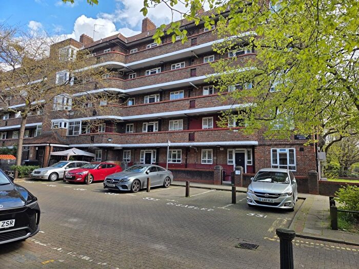 3 Bedroom Flat To Rent In Australia Road, London, W12