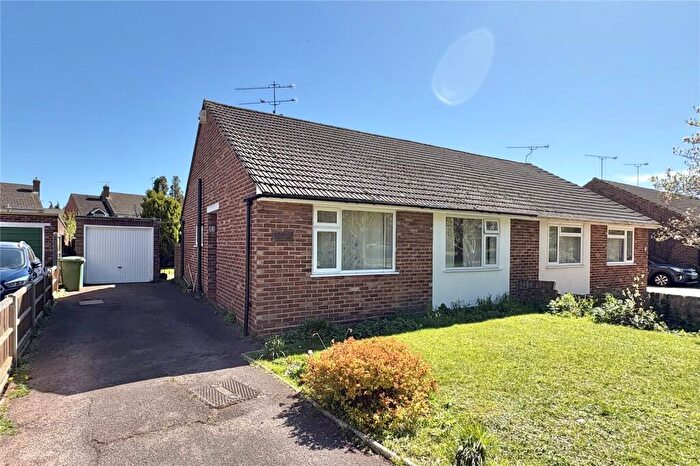 2 Bedroom Bungalow For Sale In Field Way, Aldershot, Hampshire, GU12