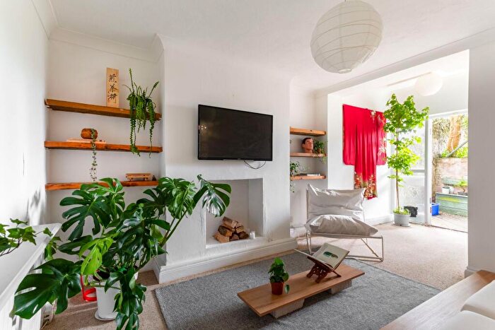 2 Bedroom Apartment To Rent In Hamilton Road, Brighton, BN1