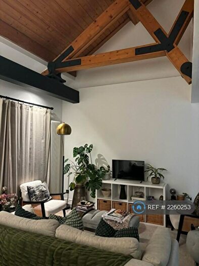 1 Bedroom Penthouse To Rent In Wapping High St, London, E1W