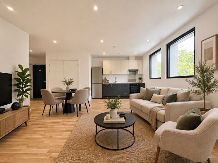 Apartment To Rent In North Gate House, Seven Sisters Road, N15