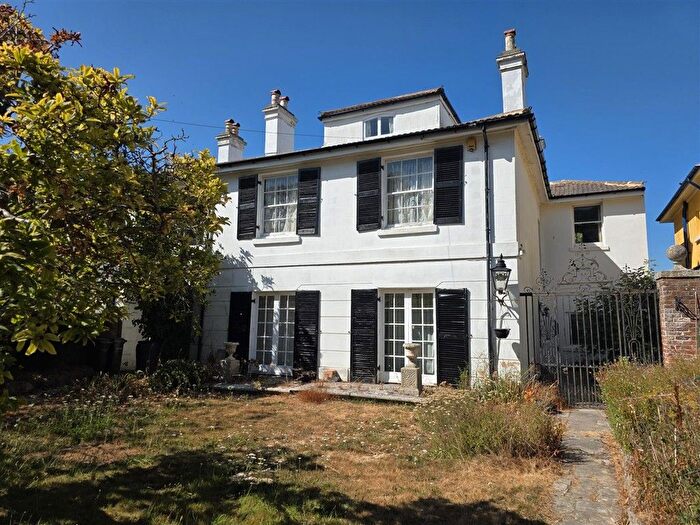 6 Bedroom Detached House For Sale In Bury Road, Gosport, PO12