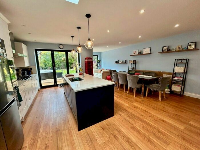 4 Bedroom Semi-Detached House To Rent In Roxborough Road, Harrow, HA1