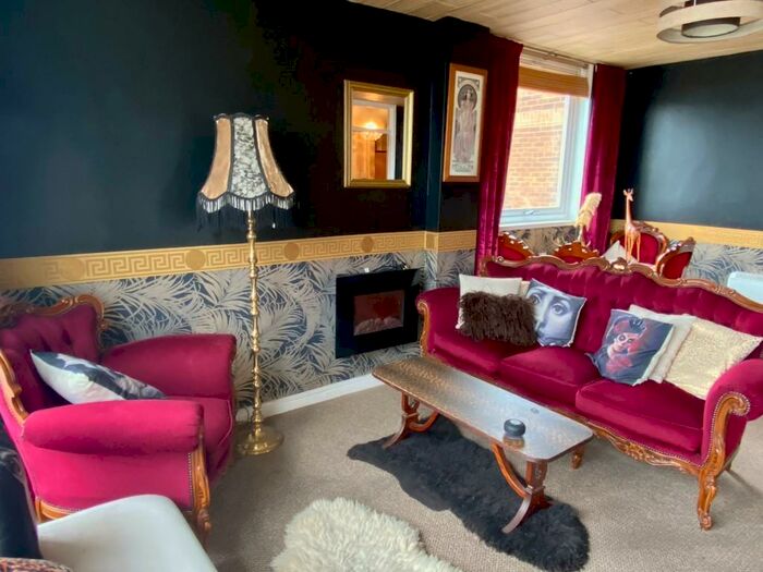 1 Bedroom Apartment To Rent In Whitefriars Court, Blackfriars Road, M3