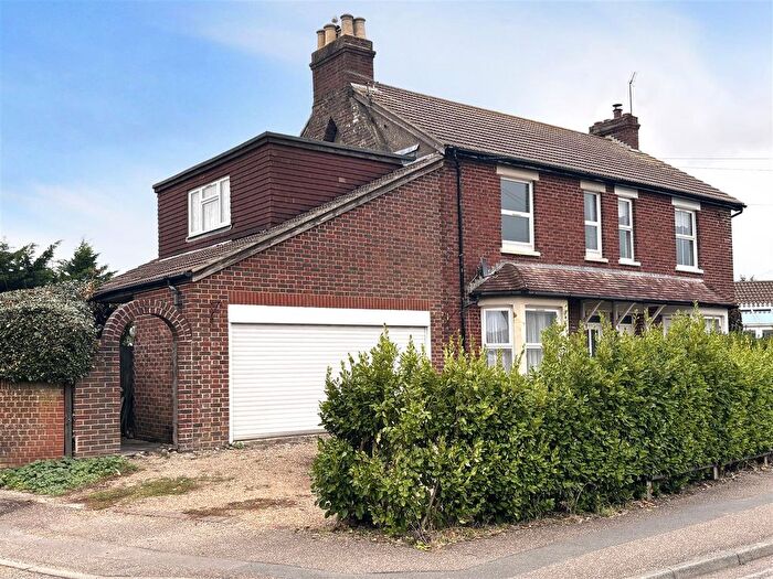 3 Bedroom Semi-Detached House For Sale In Worthing Road, Rustington, BN16