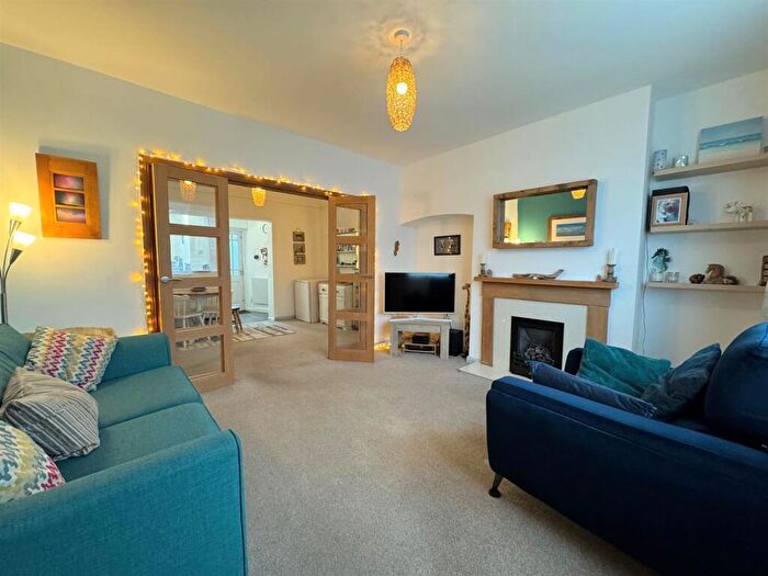 3 Bedroom Terraced House For Sale In Raynesway, Derby, DE24