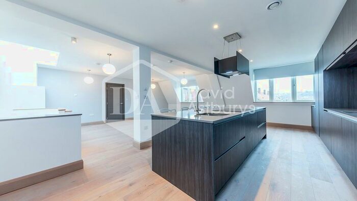4 Bedroom Apartment To Rent In Lynton Road, Crouch End, London, N8