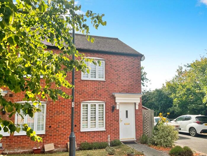 2 Bedroom End Of Terrace House To Rent In St. Peters Way, Stratford-upon-Avon, CV37