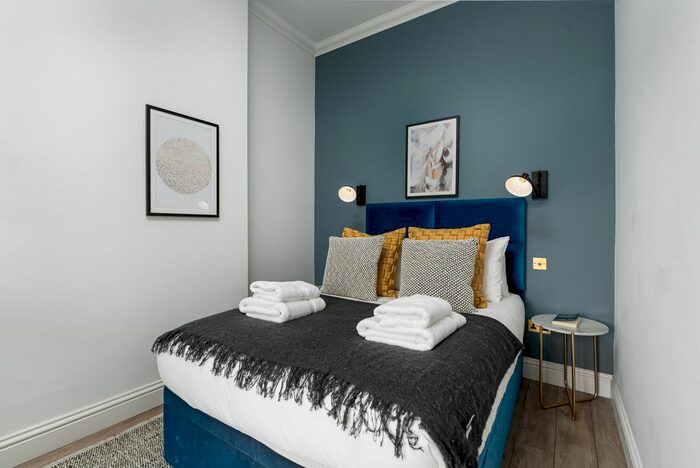 Studio To Rent In Pembridge Villas (), London, W11