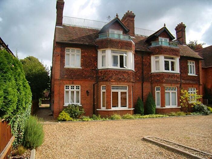 2 Bedroom Apartment To Rent In Hills Road, Cambridge, CB2