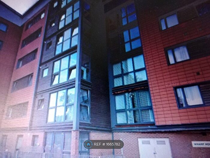 2 Bedroom Flat To Rent In West Street, Erith, DA8