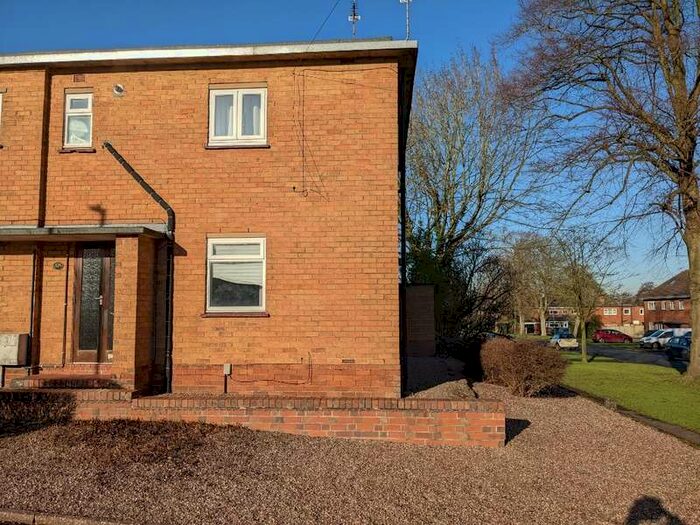 1 Bedroom Flat For Sale In West Close Stone, ST15