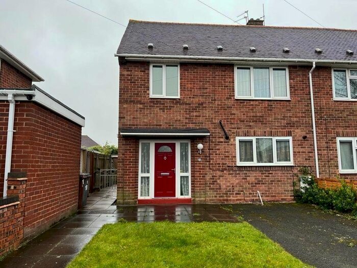 1 Bedroom Flat To Rent In Moat Green Avenue, Wolverhampton, West Midlands, WV11