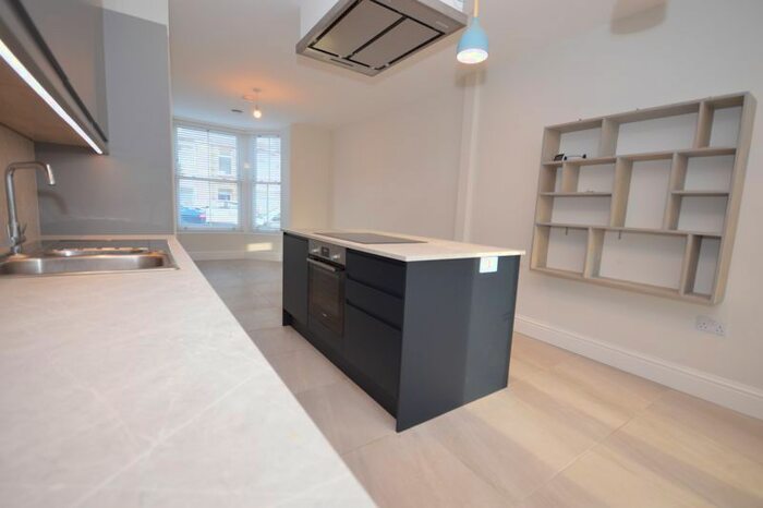 1 Bedroom Flat To Rent In Springfield Road, Newquay, TR7