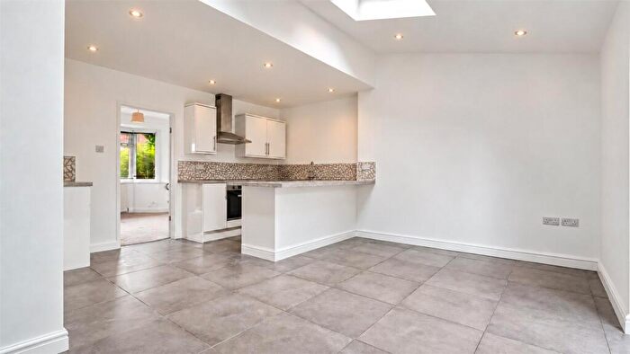 3 Bedroom Semi-Detached House To Rent In Alston Road, Solihull, West Midlands, B91