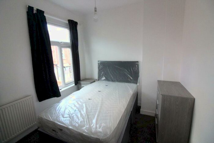 4 Bedroom Terraced House To Rent In Henderson Street, Preston, PR1