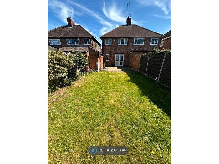 3 Bedroom Semi-Detached House To Rent In Swithland Avenue, Leicester, LE4