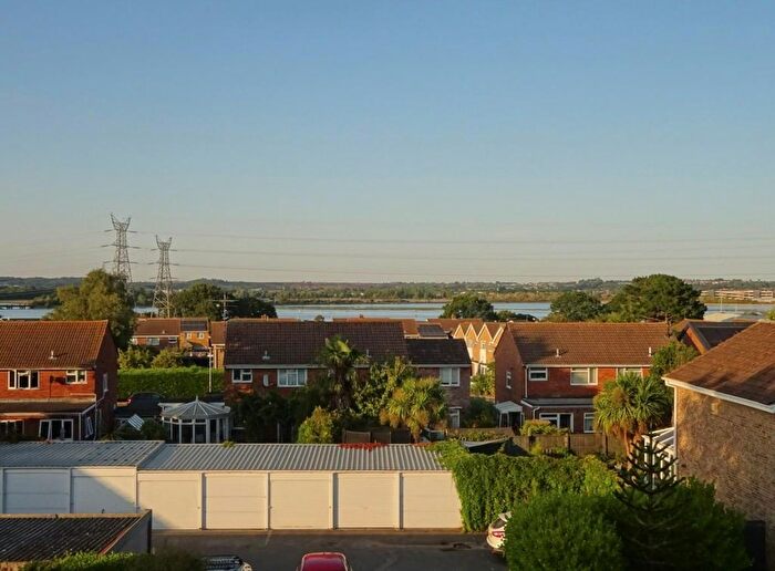 2 Bedroom Flat For Sale In Manton Road, Hamworthy, BH15