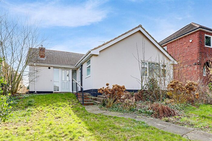 3 Bedroom Detached Bungalow For Sale In Ladywood Road, Ilkeston, Derbyshire, DE7