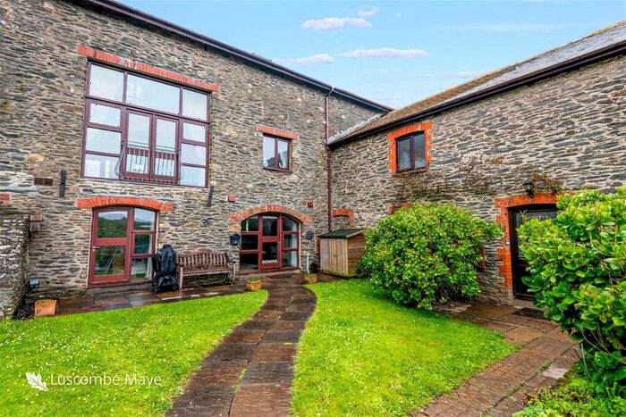 1 Bedroom Flat For Sale In Malborough, Kingsbridge, TQ7