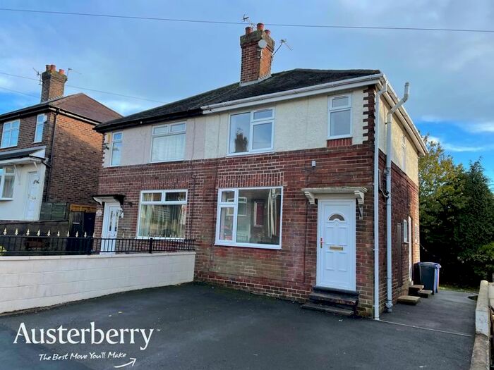 3 Bedroom Semi-Detached House To Rent In Oak Place, Meir, Stoke-On-Trent, ST3