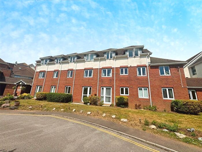2 Bedroom Retirement Property For Sale In Littleham Road, Exmouth, Devon, EX8