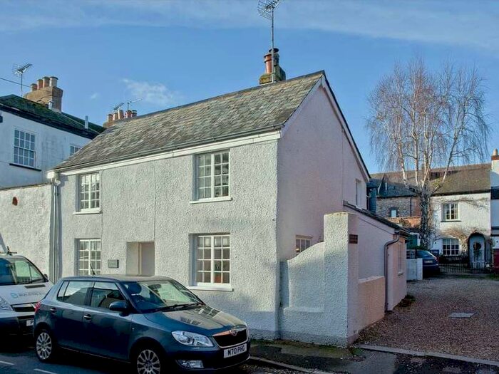 2 Bedroom Cottage To Rent In Follett Road, Topsham, EX3