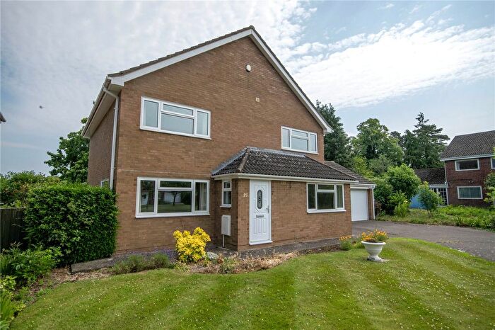 4 Bedroom Detached House For Sale In Fairlawn Avenue, Meole Village, Shrewsbury, Shropshire, SY3