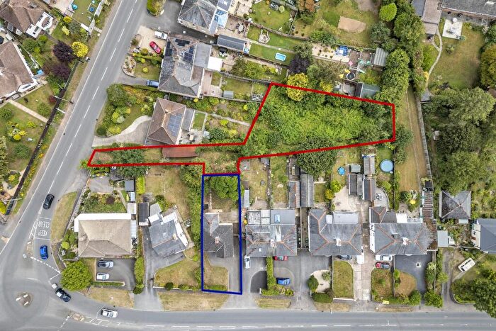 3 Bedroom Detached House For Sale In Exeter Road, Honiton, EX14