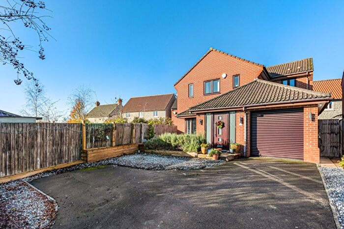 4 Bedroom Detached House For Sale In The Green, Dauntsey, Chippenham, Wiltshire, SN15
