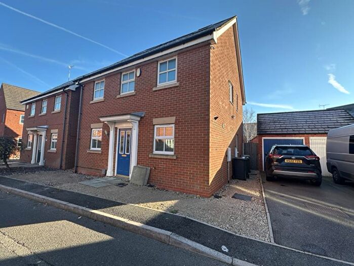 4 Bedroom Detached House For Sale In Victoria Drive, Woodville, DE11