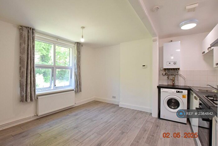 1 Bedroom Flat To Rent In Crescent Road, Luton, LU2