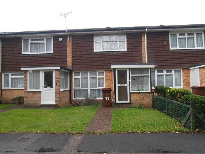 2 Bedroom Property To Rent In Thorpe Walk, Rainham, Gillingham, ME8
