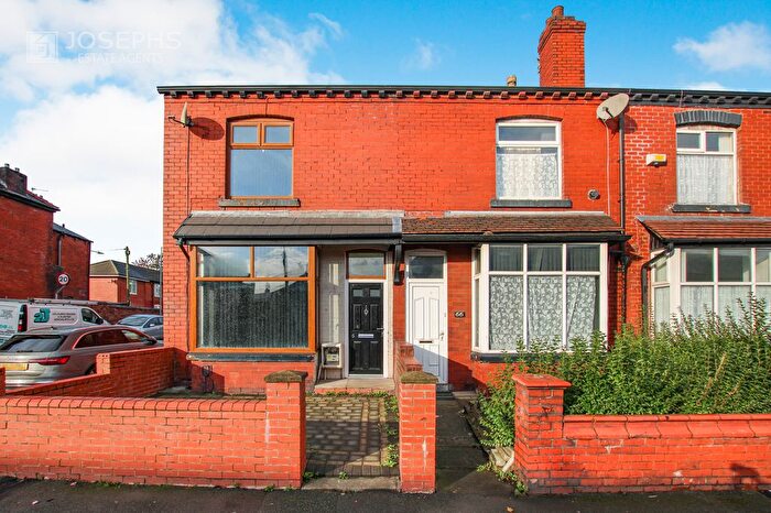 3 Bedroom End Of Terrace House To Rent In Hulton Lane, Bolton, BL3