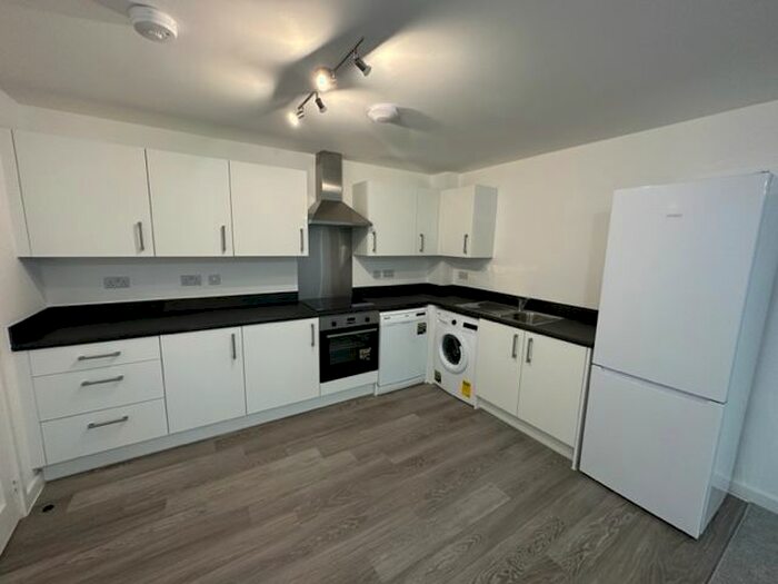 2 Bedroom Flat To Rent In Bevan Road, Leicester, LE4