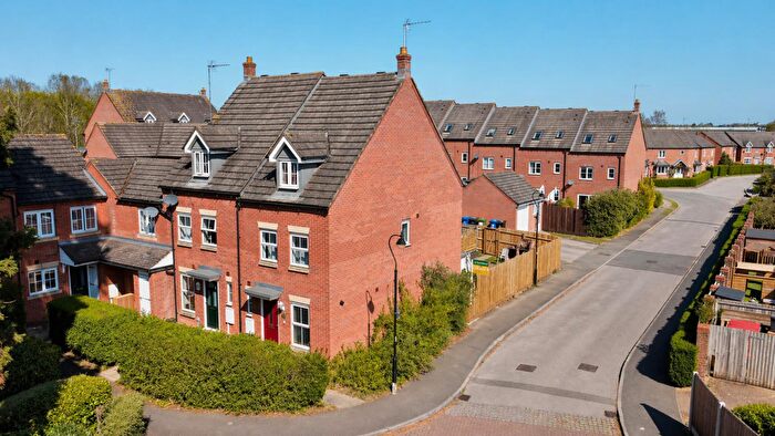 3 Bedroom Town House For Sale In Finney Drive, Grange Park, Northampton, NN4