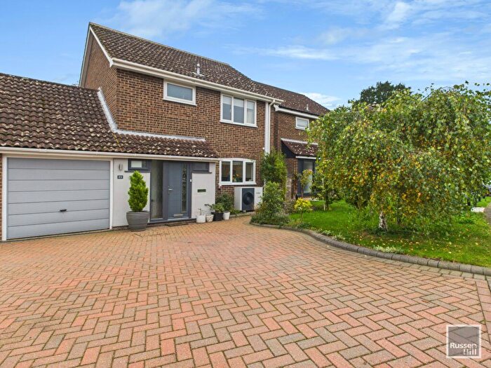 3 Bedroom Detached House For Sale In Sunny Close, New Costessey, NR5